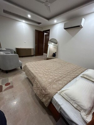 Room in 3 BHK Apartment at Safdarjung Enclave – for Rent