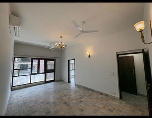 Room in 3 BHK Builder Floor at Greater Kailash I – for Rent