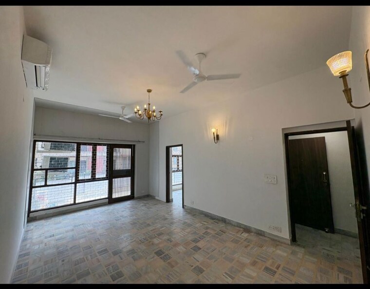 Room, greater kailash i 3 Bedroom 1872 Sq.Ft. Builder Floor In Greater Kailash I Delhi 10747569