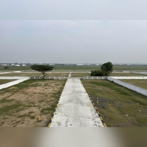 Swimming Pool in  Plot at Guduvanchery – for Sale