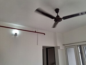 Furnished Amenities in 1 BHK Apartment at Omkar Signet, Malad East – for Rent