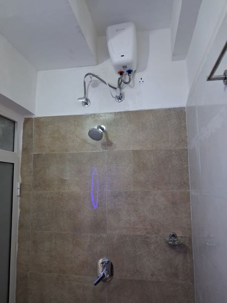 Bathroom, omkar-signet 1 Bedroom 333 Sq.Ft. Apartment In Malad East Mumbai 10747557