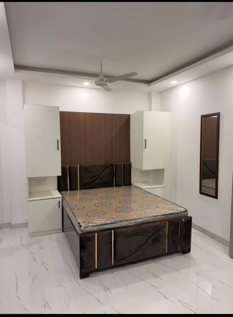 Bedroom, sushant lok i 1 Bedroom 1500 Sq.Ft. Independent House In Sushant Lok I Gurgaon 10747577