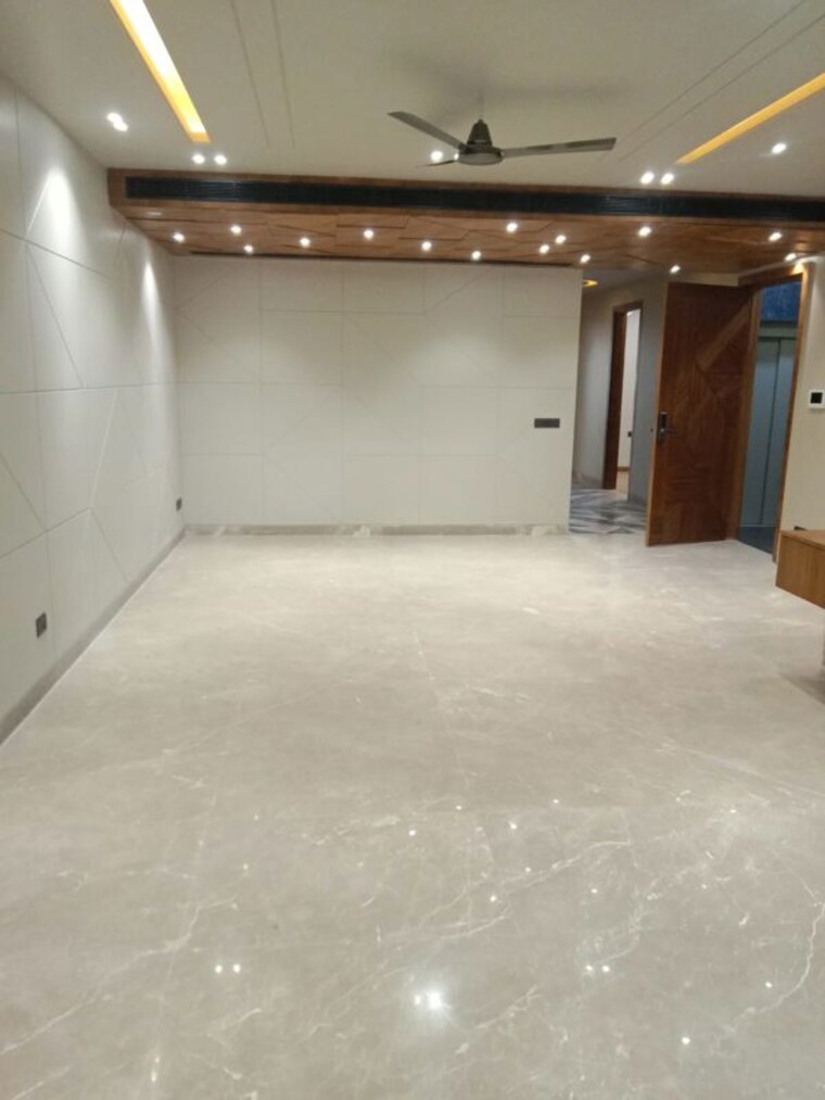 Room, dlf-city-phase-iv 3 Bedroom 360 Sq.Yd. Builder Floor In Dlf Phase iv Gurgaon 10747473