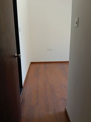 Room in 2 BHK Apartment at Shapoorji Pallonji Joyville Hadapsar Annexe, Hadapsar – for Rent
