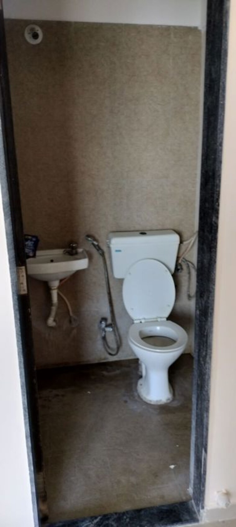 Bathroom, mantra-essence 3 Bedroom 619 Sq.Ft. Apartment In Undri Pune 10747627