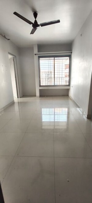 Room in 1 BHK Apartment at Sector 6 Ulwe – for Rent
