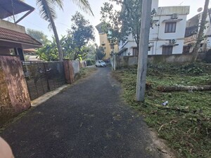   Plot at Tripunithura – for Sale