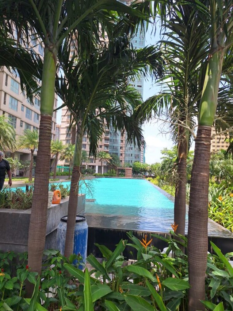 Swimming Pool, sheth-auris-serenity-tower-3 2 Bedroom 805 Sq.Ft. Apartment In Malad West Mumbai 10747685