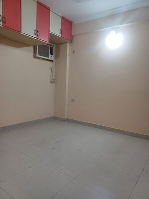 Room in 2 BHK Apartment at Arihant Riddhi, Ghansoli – for Rent
