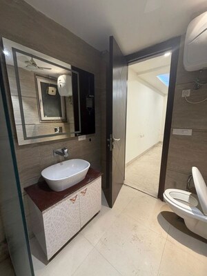 Bathroom in 3 BHK Builder Floor at Green Wood City, Sector 45 – for Rent