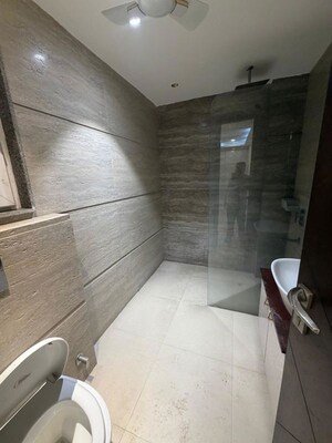 Bathroom in 3 BHK Builder Floor at Green Wood City, Sector 45 – for Rent