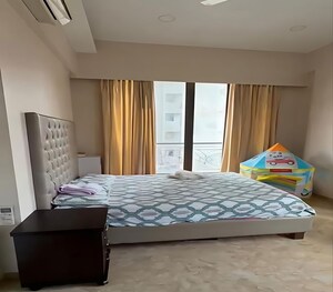Bedroom in 3 BHK Apartment at Matunga East – for Sale