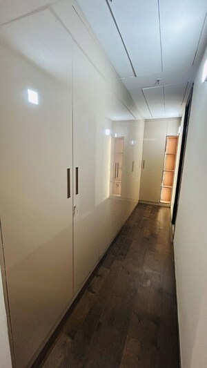 Building Lobby in 4 BHK Apartment at M3M Golf Estate, Sector 65 – for Sale