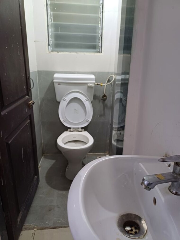 Bathroom, turbhe Pg For Boys & Girls In Turbhe 10747760