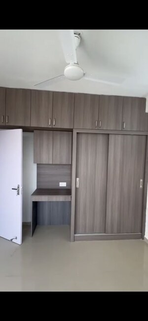 Room in 3 BHK Apartment at Pyramid Altia, Sector 70 – for Rent