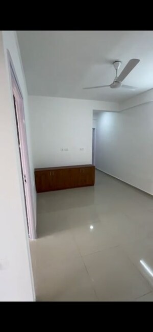 Room in 3 BHK Apartment at Pyramid Altia, Sector 70 – for Rent