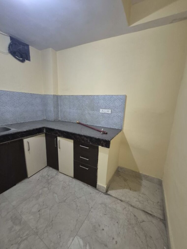 Kitchen, mayur vihar 1.5 Bedroom 450 Sq.Ft. Builder Floor In Mayur Vihar Delhi 10747802