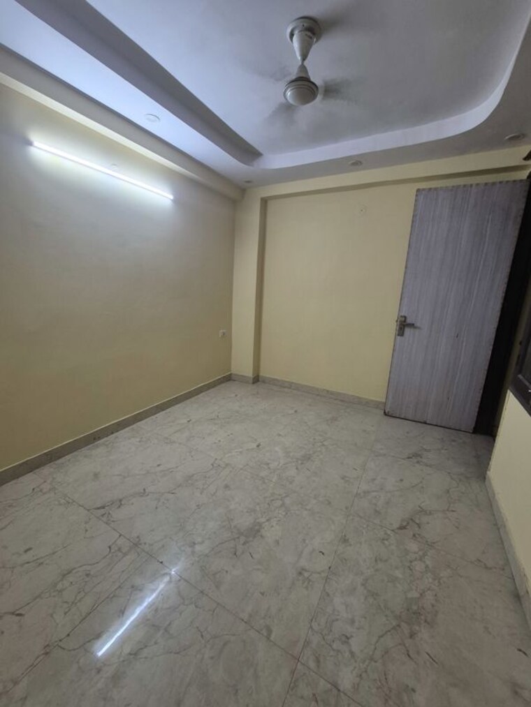 Room, mayur vihar 1.5 Bedroom 450 Sq.Ft. Builder Floor In Mayur Vihar Delhi 10747802