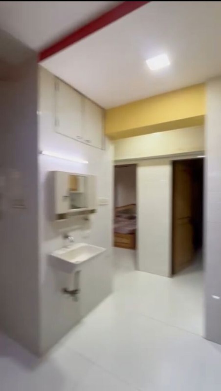 undefined, simran-apartment-vile-parle 2 Bedroom 700 Sq.Ft. Apartment In Vile Parle East Mumbai 10747807