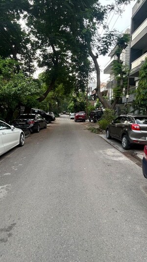 Parking in 6+ BHK Villa at Sector 30 – for Sale