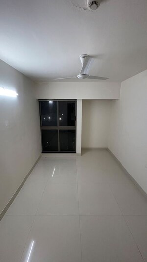 1 BHK Apartment For Rent in Lodha Casa Viva, Majiwada