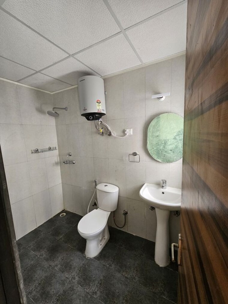 Bathroom, samridhi-luxuriya-avenue 3 Bedroom 1625 Sq.Ft. Apartment In Sector 150 Noida 10747850