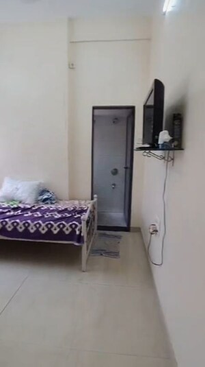Furnished Amenities in 1 BHK Apartment at Sindhu Apartment Sion, Sion – for Rent