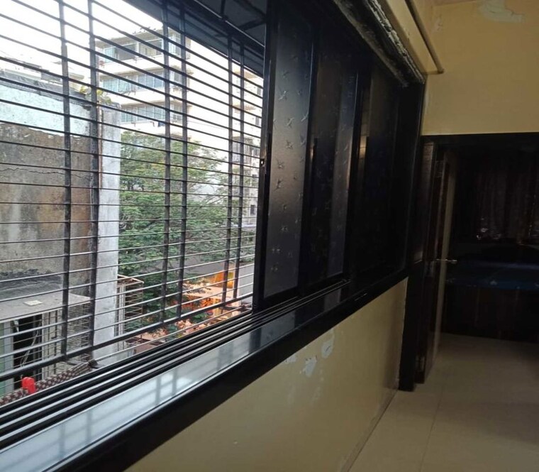 Living Room, dadar east 1.5 Bedroom 460 Sq.Ft. Apartment In Dadar East Mumbai 10747868
