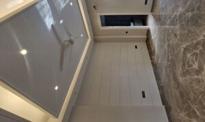 Furnished Amenities in 3 BHK Builder Floor at Janakpuri – for Sale