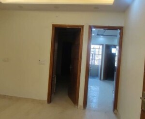 Room in 3 BHK Builder Floor at Janakpuri – for Sale