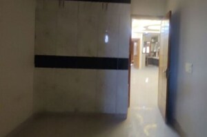Room in 3 BHK Builder Floor at Janakpuri – for Sale