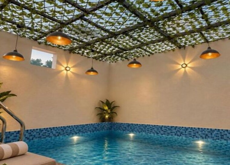 Swimming Pool, janakpuri 3 Bedroom 150 Sq.Yd. Builder Floor In Janakpuri Delhi 10747865