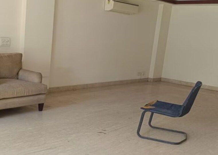 undefined, janakpuri 3 Bedroom 150 Sq.Yd. Builder Floor In Janakpuri Delhi 10747865