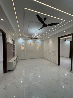 Parking in 2 BHK Builder Floor at Shahastradhara Road – for Sale