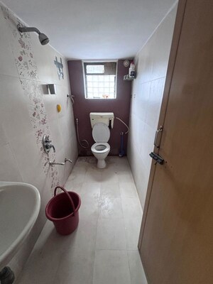 Bathroom in 1.5 BHK Apartment at Suvrat CHS, Tembhi Naka – for Sale