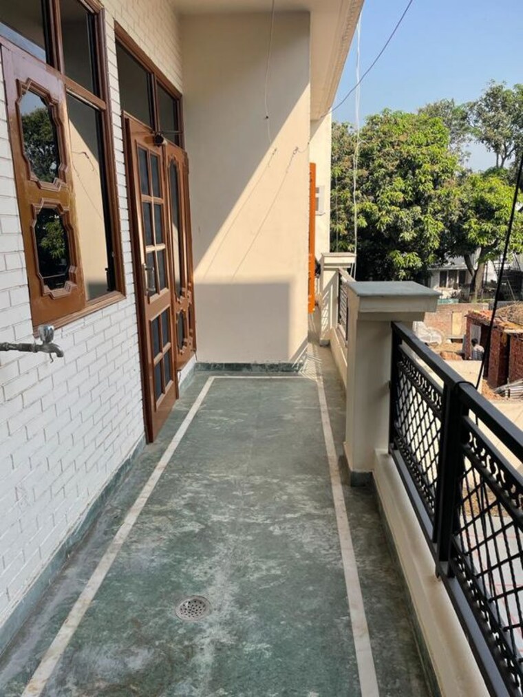 Balcony, sector 28 2 Bedroom 1000 Sq.Ft. Builder Floor In Sector 28 Chandigarh 10747941