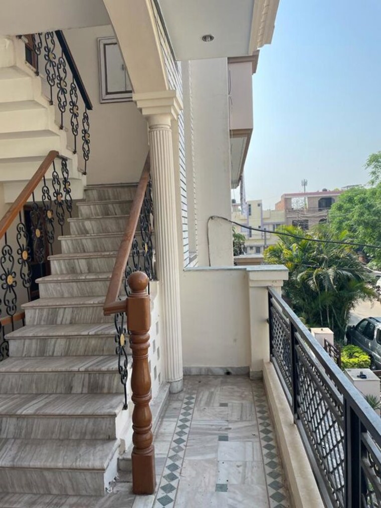 Balcony, sector 28 2 Bedroom 1000 Sq.Ft. Builder Floor In Sector 28 Chandigarh 10747941