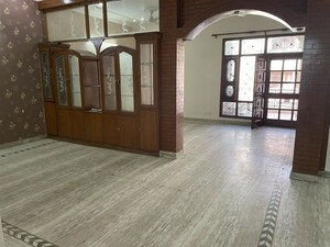 2 BHK Builder Floor For Rent in Sector 28