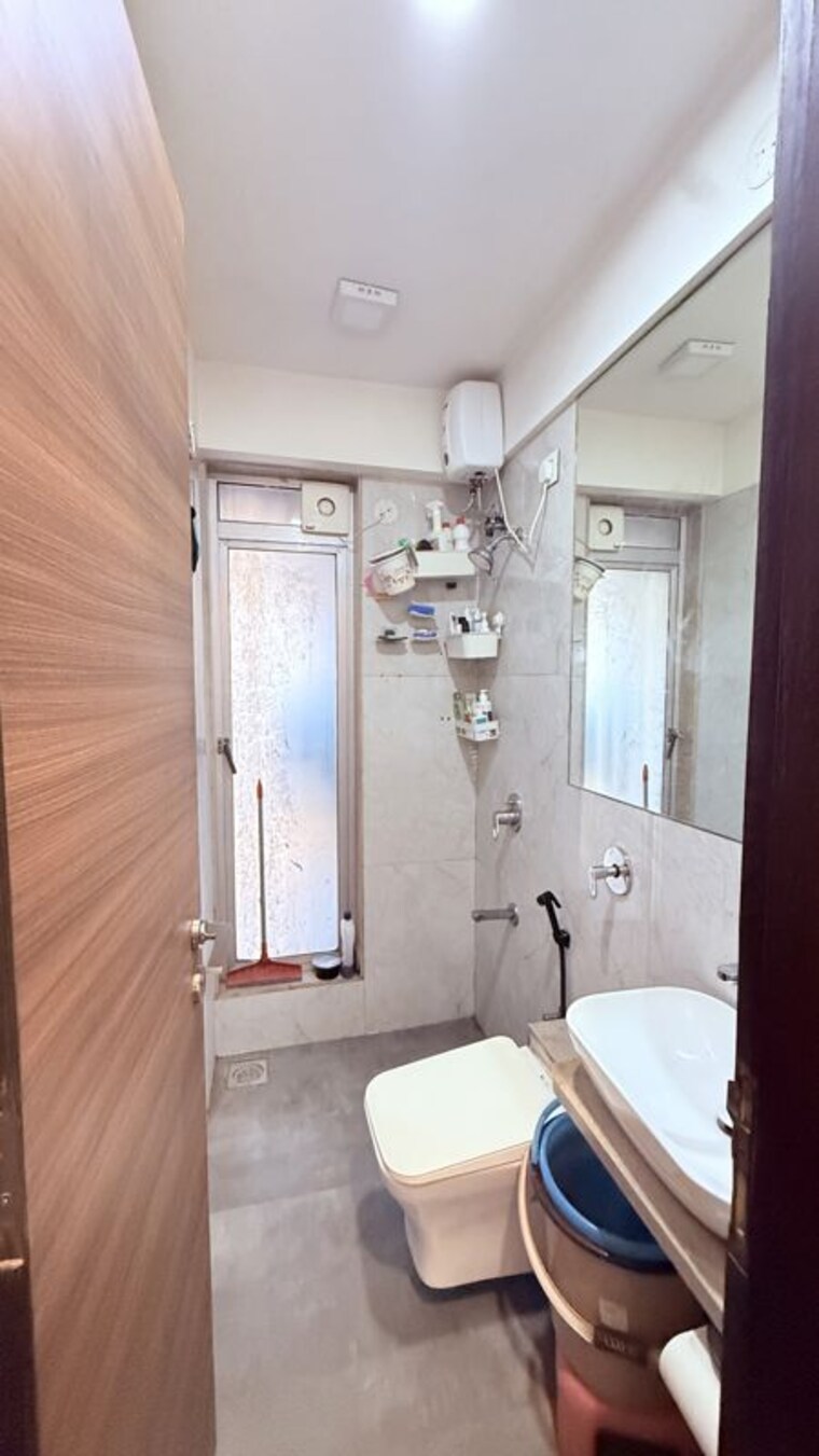 Bathroom, laxmi-callista 1 Bedroom 424 Sq.Ft. Apartment In Goregaon West Mumbai 10747939