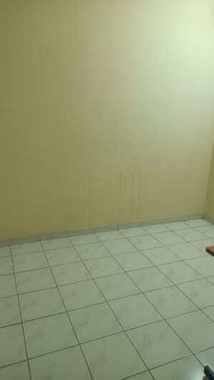 Room in 2.5 BHK Apartment at Shrawandhara Apartment, Hadapsar – for Rent