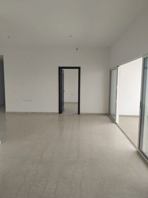 Room in 3 BHK Apartment at Sobha Nesara, Kothrud – for Rent
