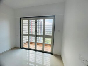 Room in 2 BHK Apartment at Kohinoor Sportsville, Hinjewadi – for Rent