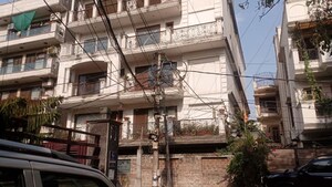  Independent House For Sale in Model Town