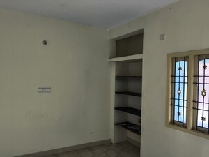 Room in  Apartment at Maraimalai Nagar – for Sale