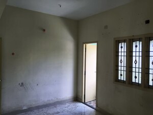 Room in  Apartment at Maraimalai Nagar – for Sale
