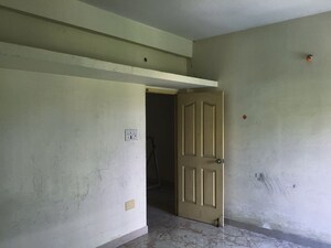 Room in  Apartment at Maraimalai Nagar – for Sale