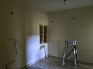 Room in  Apartment at Maraimalai Nagar – for Sale
