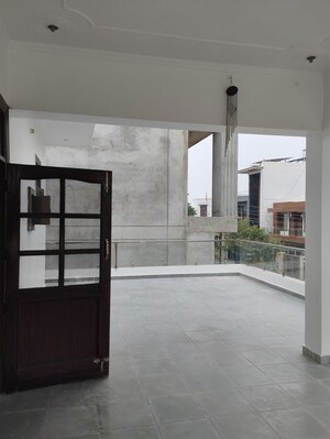 Balcony in 2 BHK Independent House at Sector 15 – for Rent