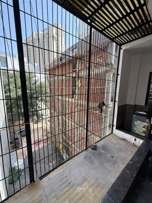 Balcony in 1 BHK Builder Floor at Sector 42 – for Rent